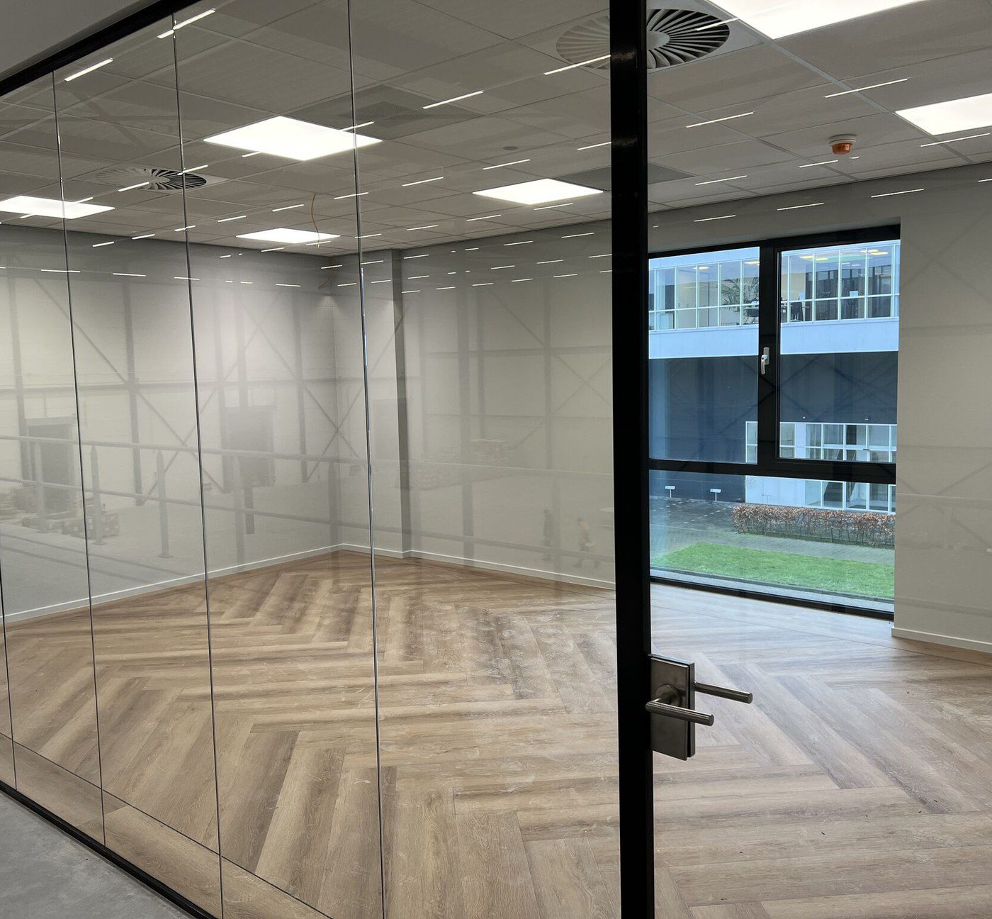 Daily Style - winkelinterieur en installaties